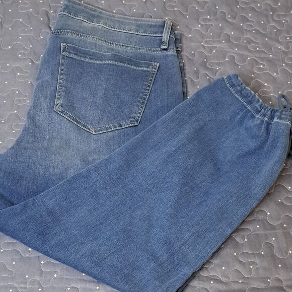 NYDJ LiftXtuck technology cropped jeans size 12 - Picture 1 of 6